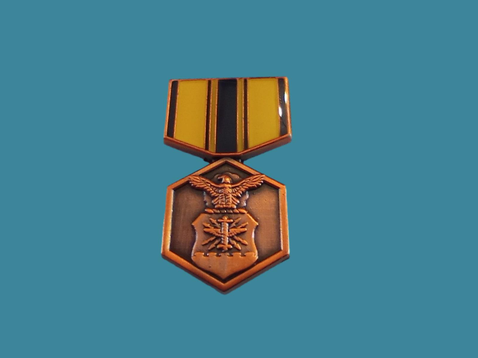 Us Military Air Force Commendation Medal Hat Lapel Pin Miniature Size Clays Military 8371