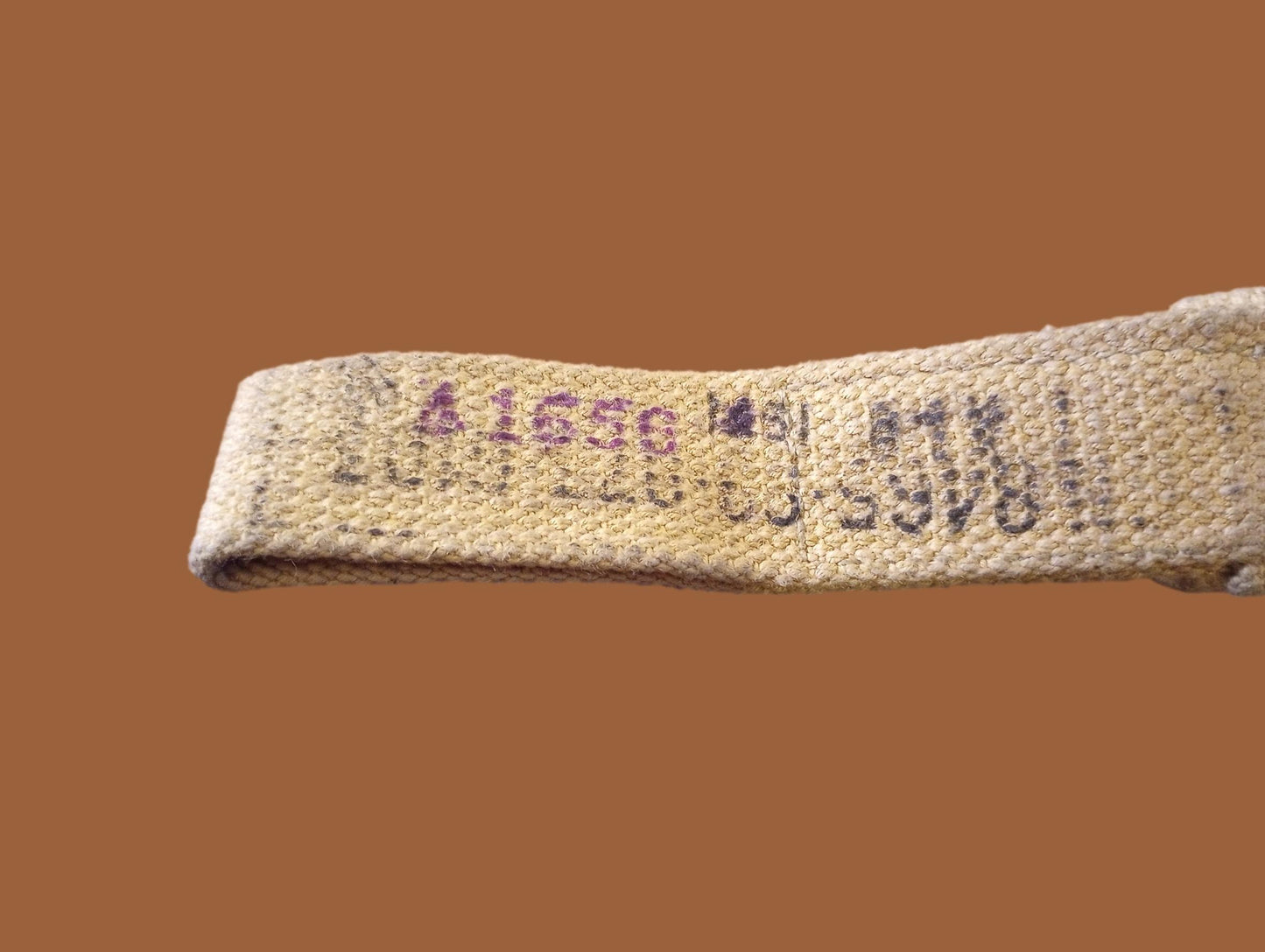 ORIGINAL POST WWII BRITISH MILITARY P37 WEB BAYONET SHEATH BELT FROG