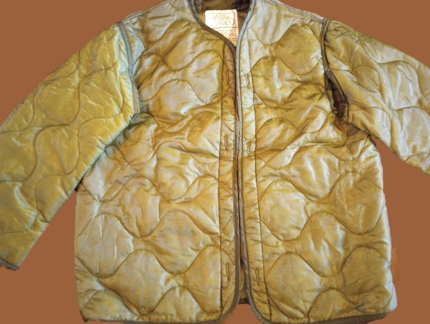 NEW MILITARY ISSUE M-65 FIELD JACKET LINER QUILTED COAT LINER MEDIUM USA MADE