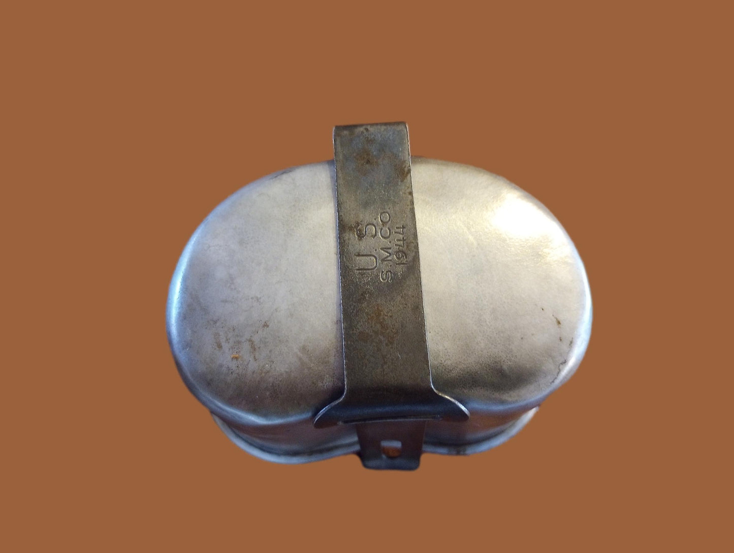 WWII U.S MILITARY CANTEEN CUP DATED 1944 STAMPED S.M CO ORIGINAL