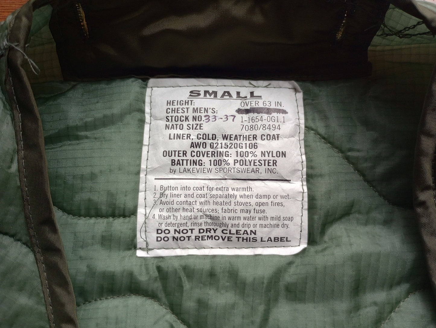 NEW MILITARY ISSUE M-65 FIELD JACKET LINER QUILTED COAT LINER SMALL USA MADE