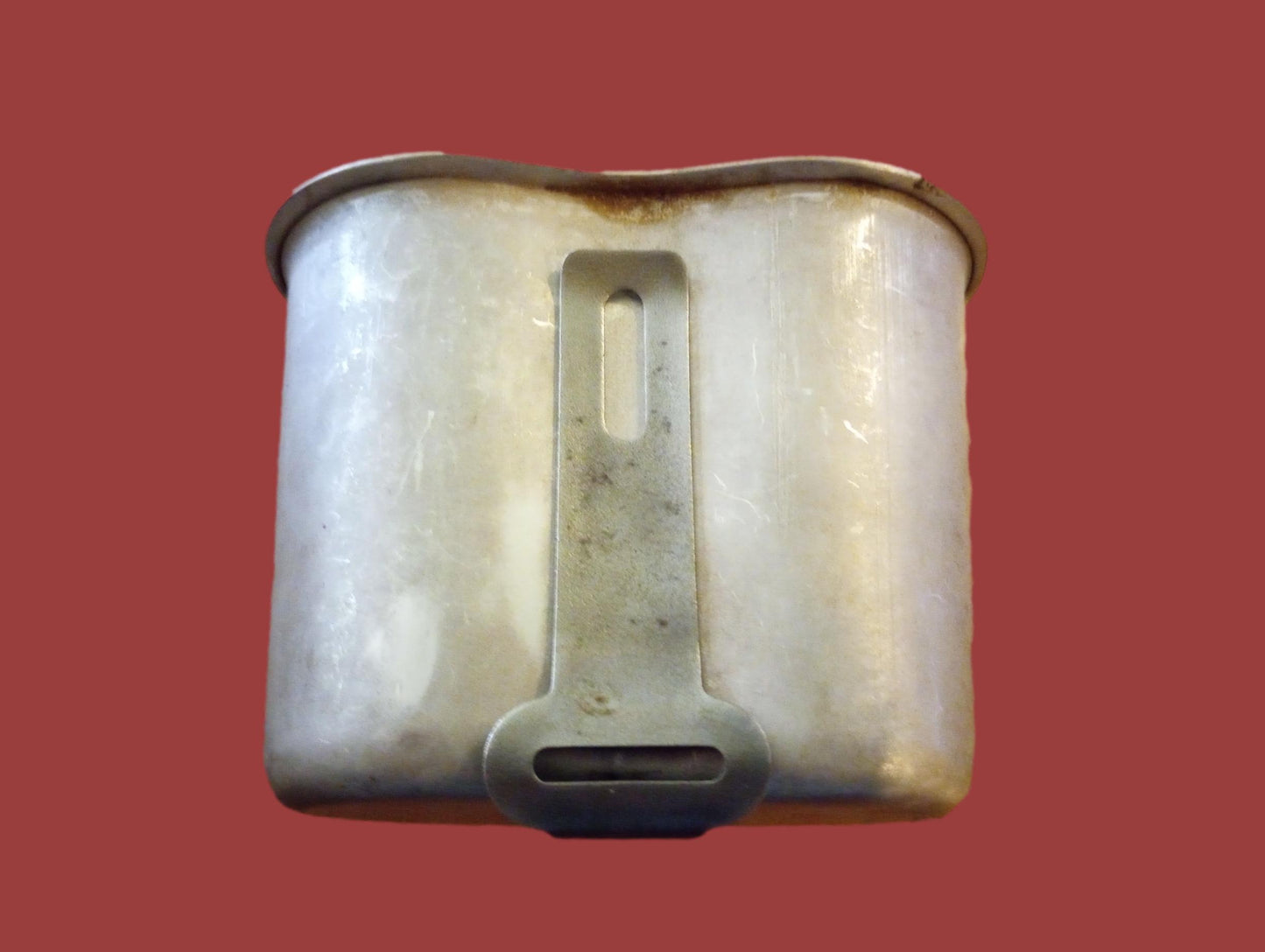 WWII U.S MILITARY CANTEEN CUP DATED 1944 STAMPED S.M CO ORIGINAL