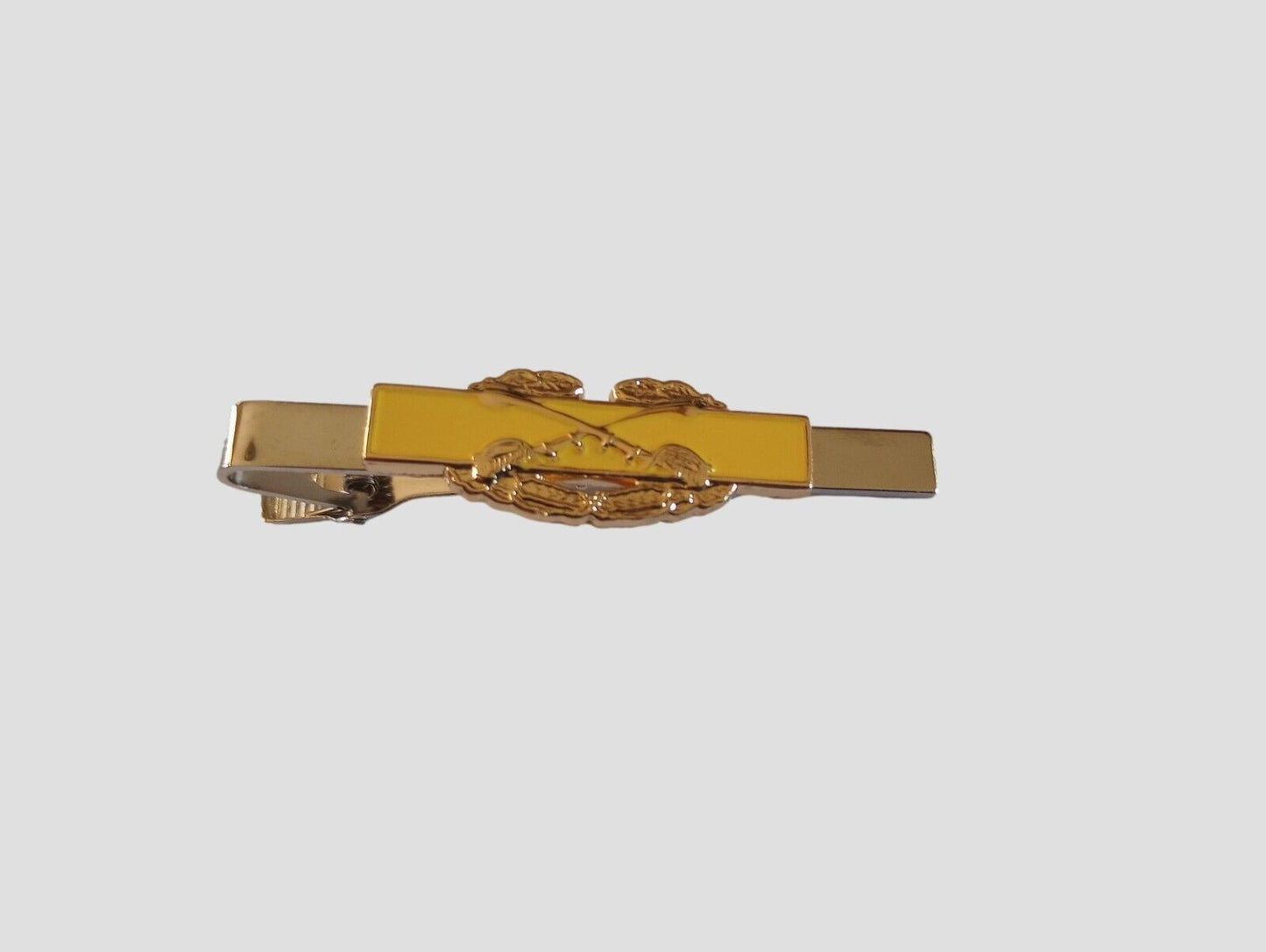 U.S MILITARY ARMY COMBAT CAVALRY BADGE TIE BAR OR TIE TAC CLIP ON TYPE USA MADE