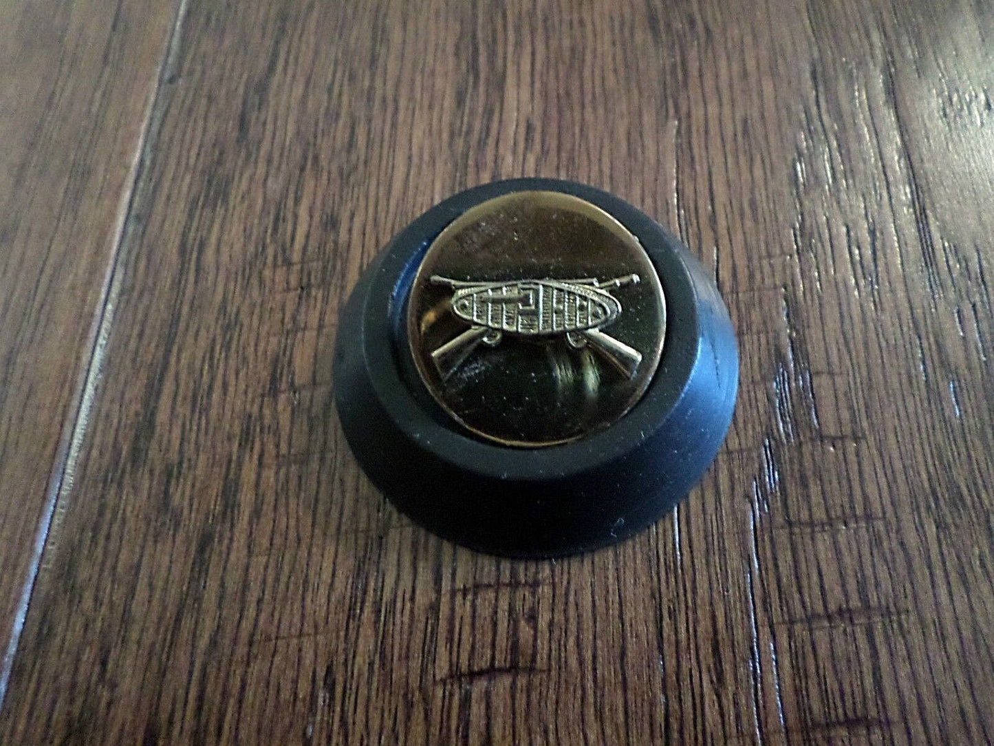 WWII U.S MILITARY 194th ARMORED INFANTRY TANK DESTROYER COLLAR INSIGNIA 1941