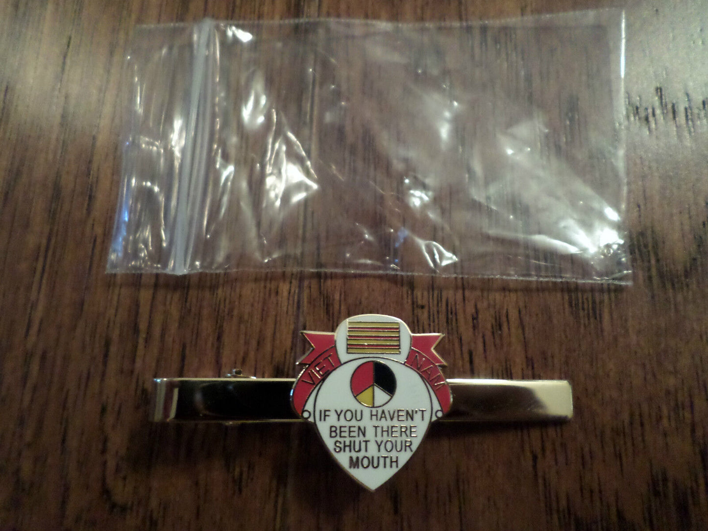 VIETNAM VETERAN TIE BAR VIETNAM SHUT YOUR MOUTH MADE IN THE U.S.A NEW