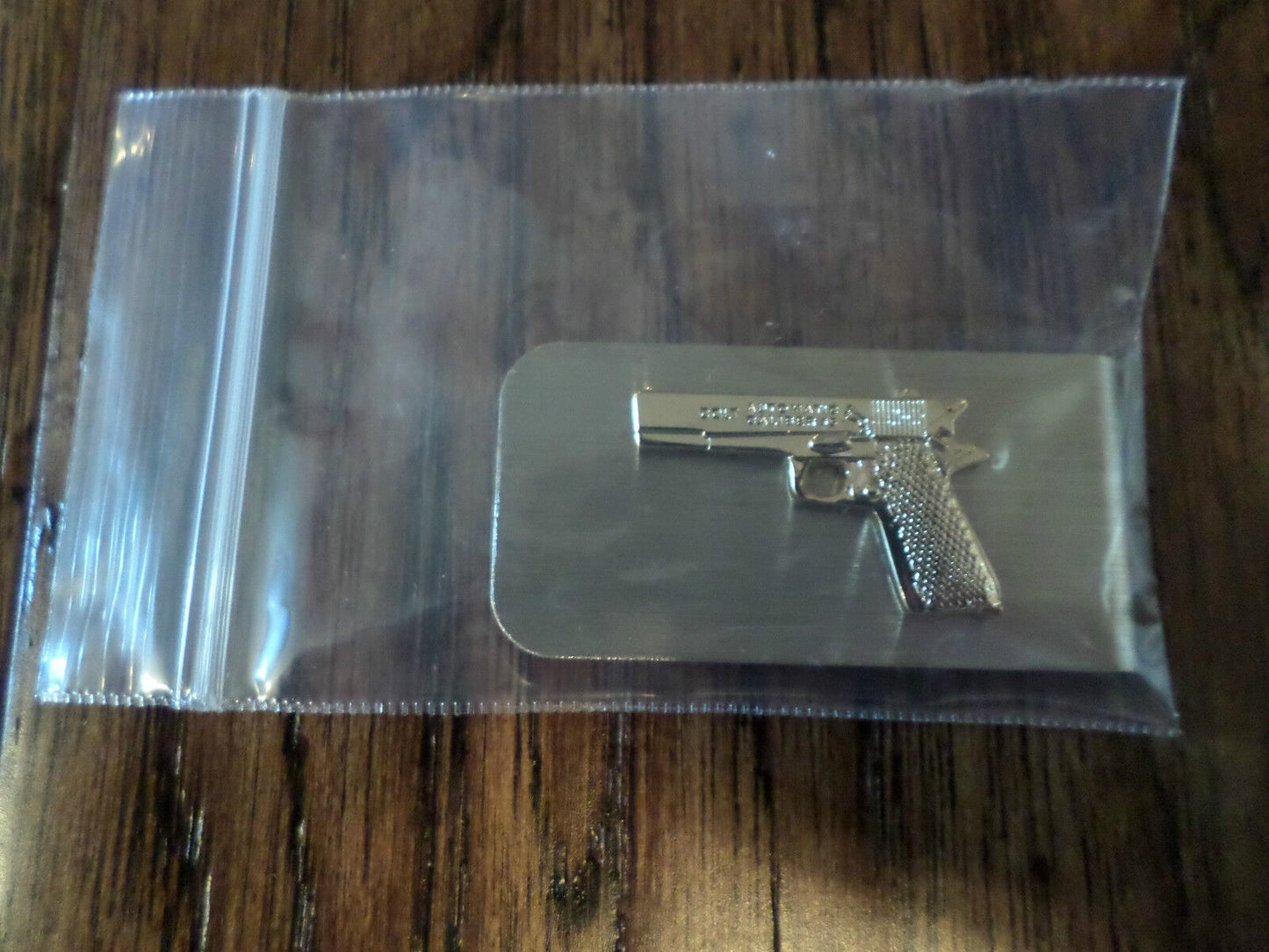 U.S MILITARY COLT 45 MONEY CLIP GOLD PISTOL ON SILVER CLIP U.S.A MADE
