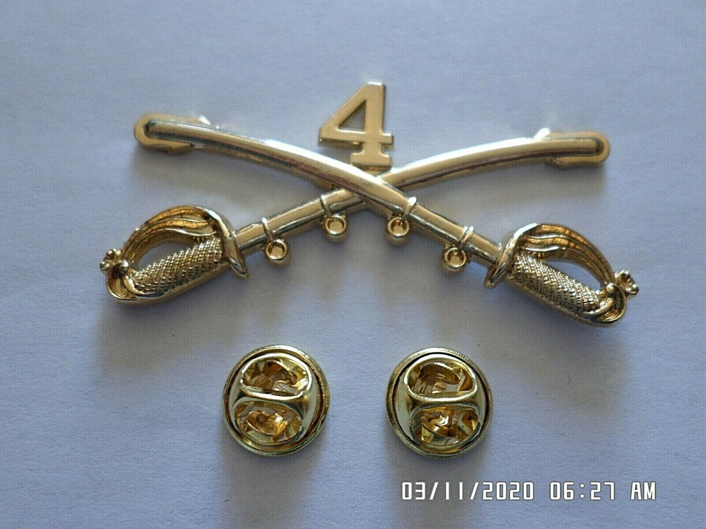 4th CAVALRY SWORDS SABERS MILITARY HAT PIN CAVALRY REGIMENT BADGE ROBERT E LEE