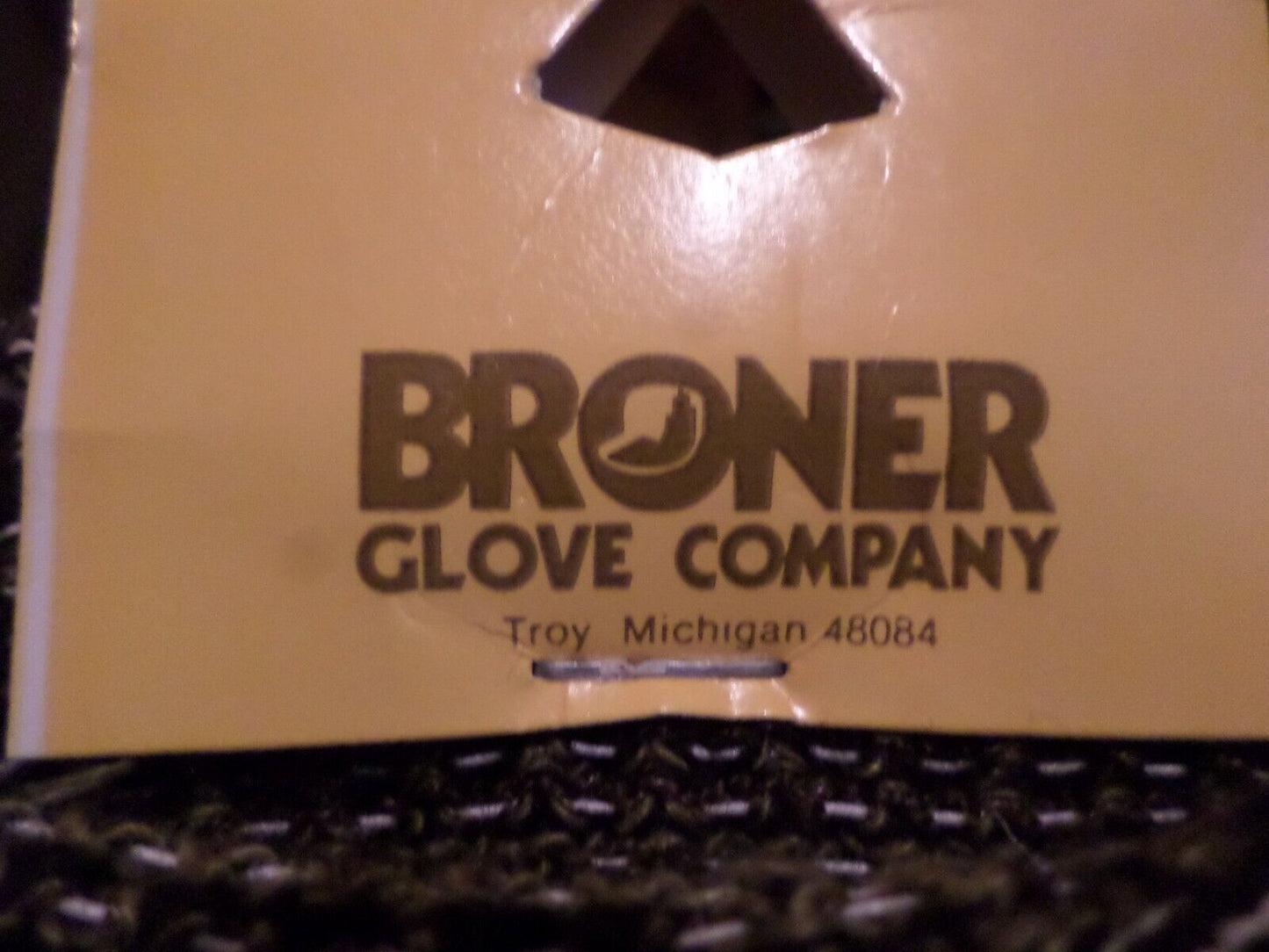 BROWN CAMOUFLAGE FLEECE GLOVES MADE IN THE U.S.A BRONER GLOVE COMPANY