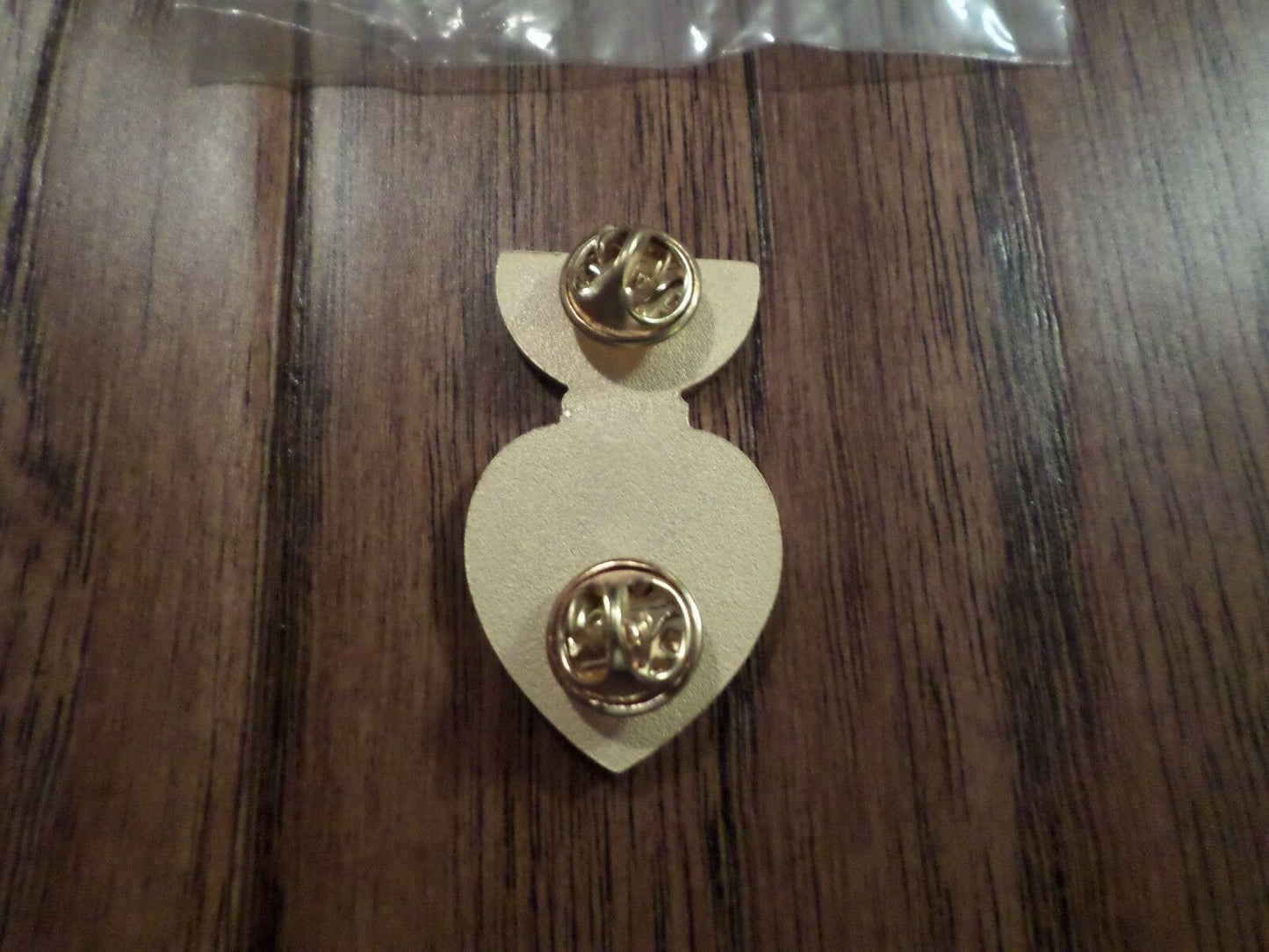 U.S MILITARY PURPLE HEART HAT PIN BADGE DOUBLE CLUTCH BACK