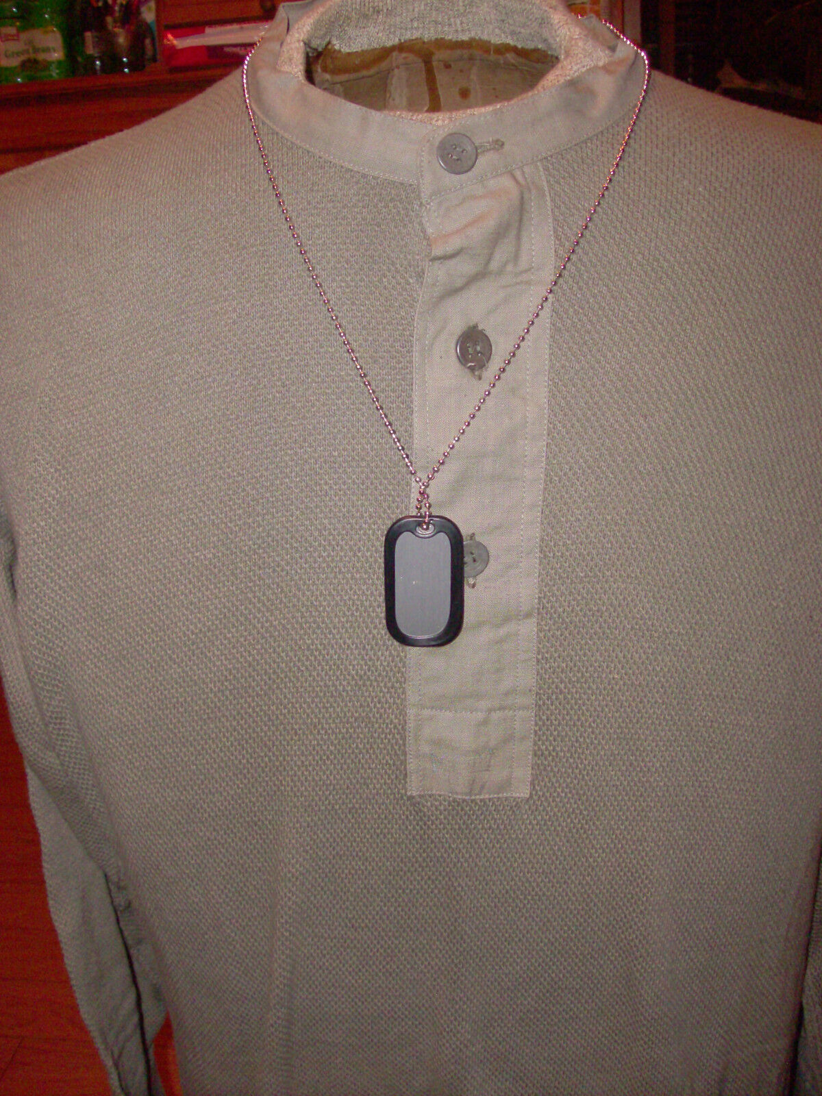 U.S MILITARY 4th INFANTRY DIVISION DOG TAG WITH SILENCER AND CHAIN