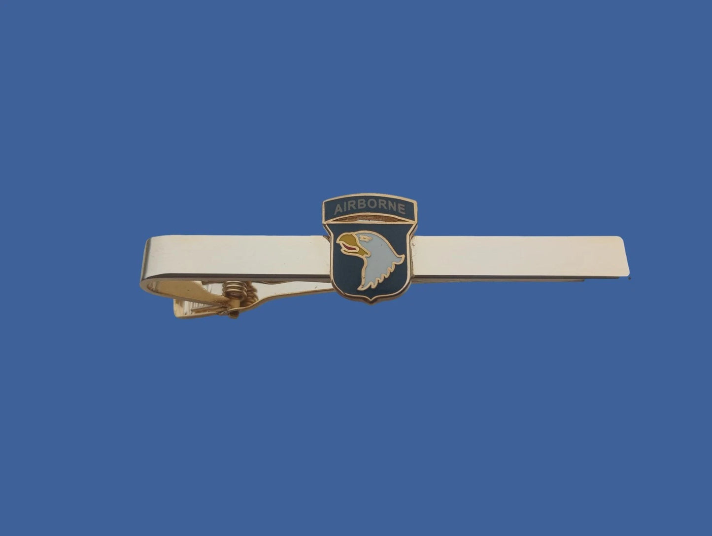 U.S MILITARY 101st AIRBORNE DIVISION TIE BAR TIE TAC MADE IN THE U.S.A