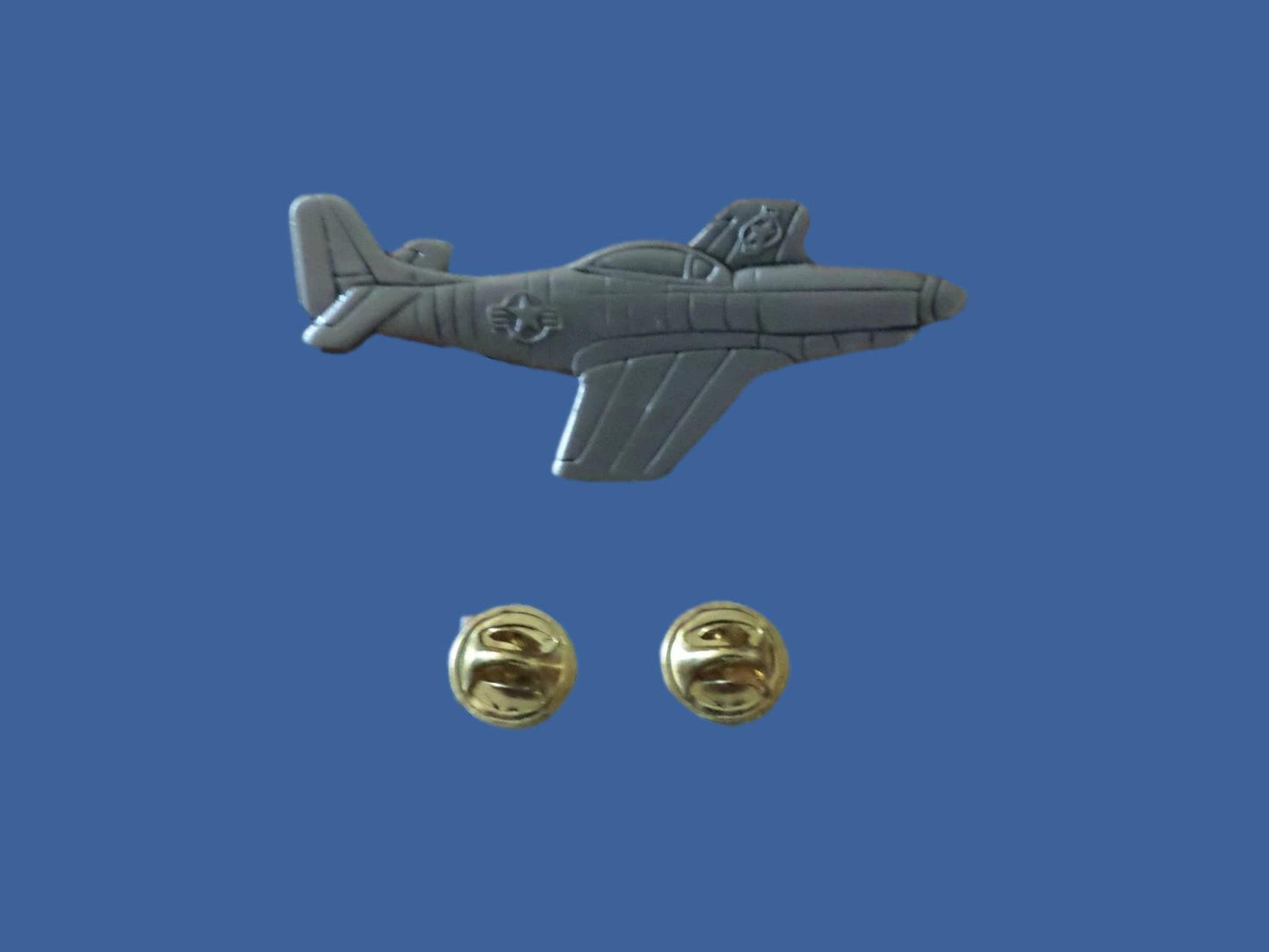 U.S MILITARY P-51 MUSTANG HAT PIN BADGE AIR FORCE DOUBLE CLUTCH BACK METAL
