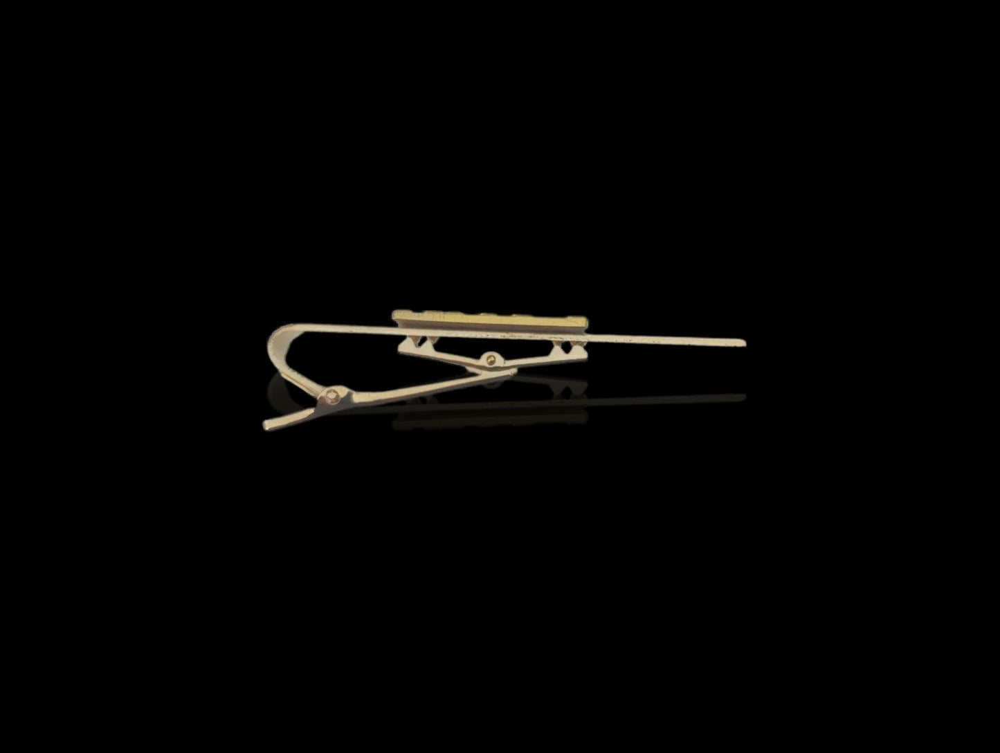 U.S MILITARY NAVY TIE BAR OR TIE TAC CLIP ON TYPE U.S NAVY OFFICIAL PRODUCT