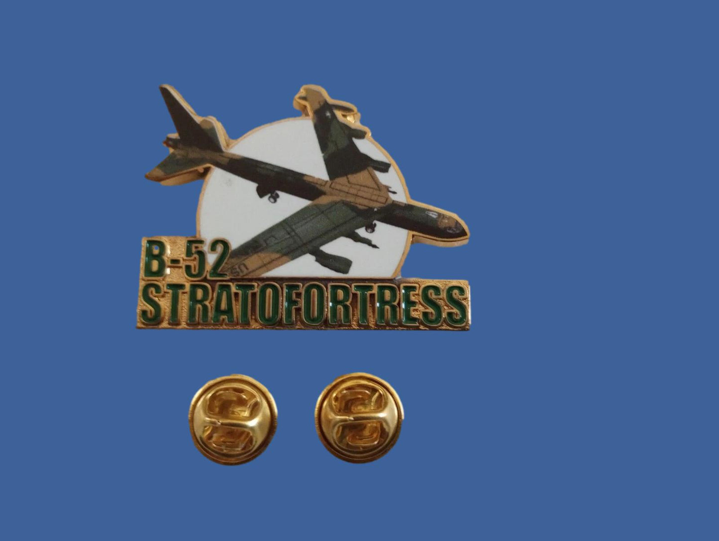 U.S MILITARY B-52 STRATOFORTRESS BOMBER PLANE HAT PIN DOUBLE CLUTCH BACK