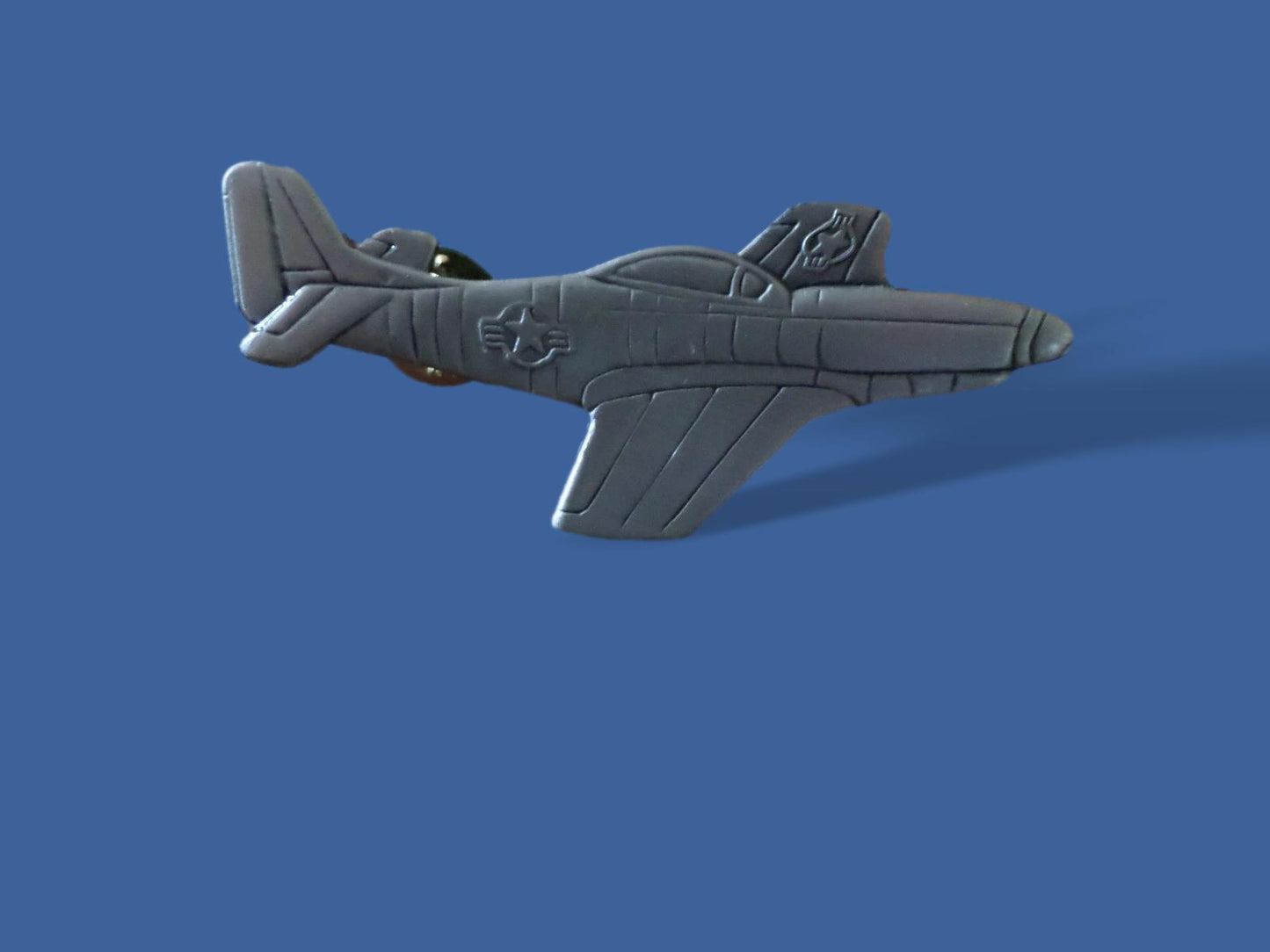 U.S MILITARY P-51 MUSTANG HAT PIN BADGE AIR FORCE DOUBLE CLUTCH BACK METAL