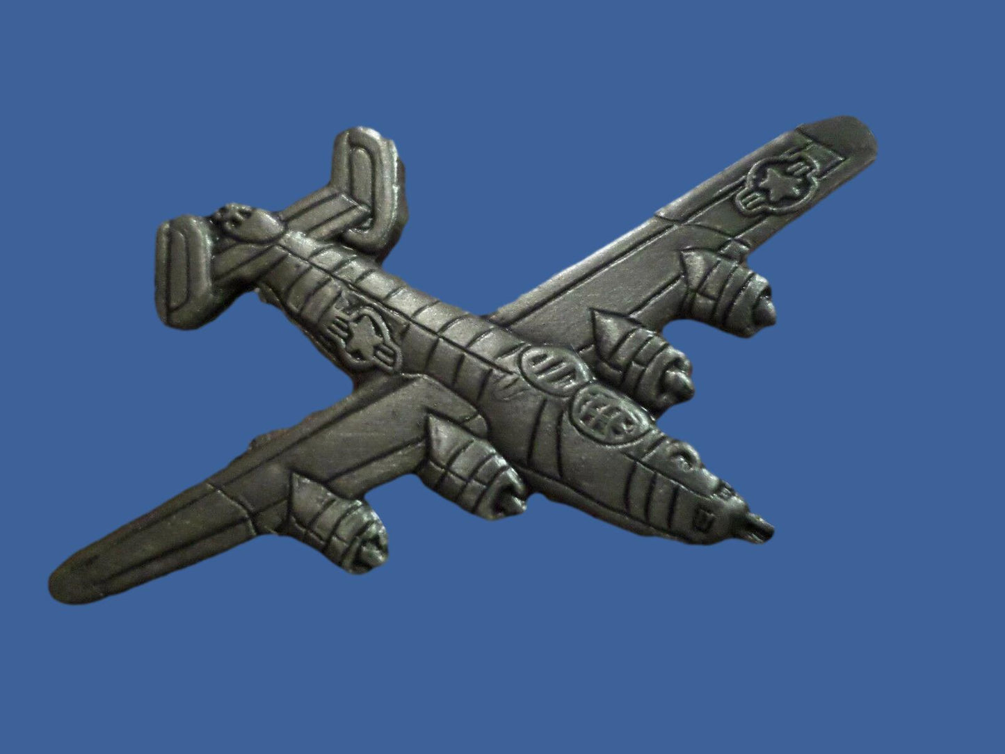U.S MILITARY B-24 LIBERATOR BOMBER PLANE HAT PIN BADGE U.S AIR CORPS