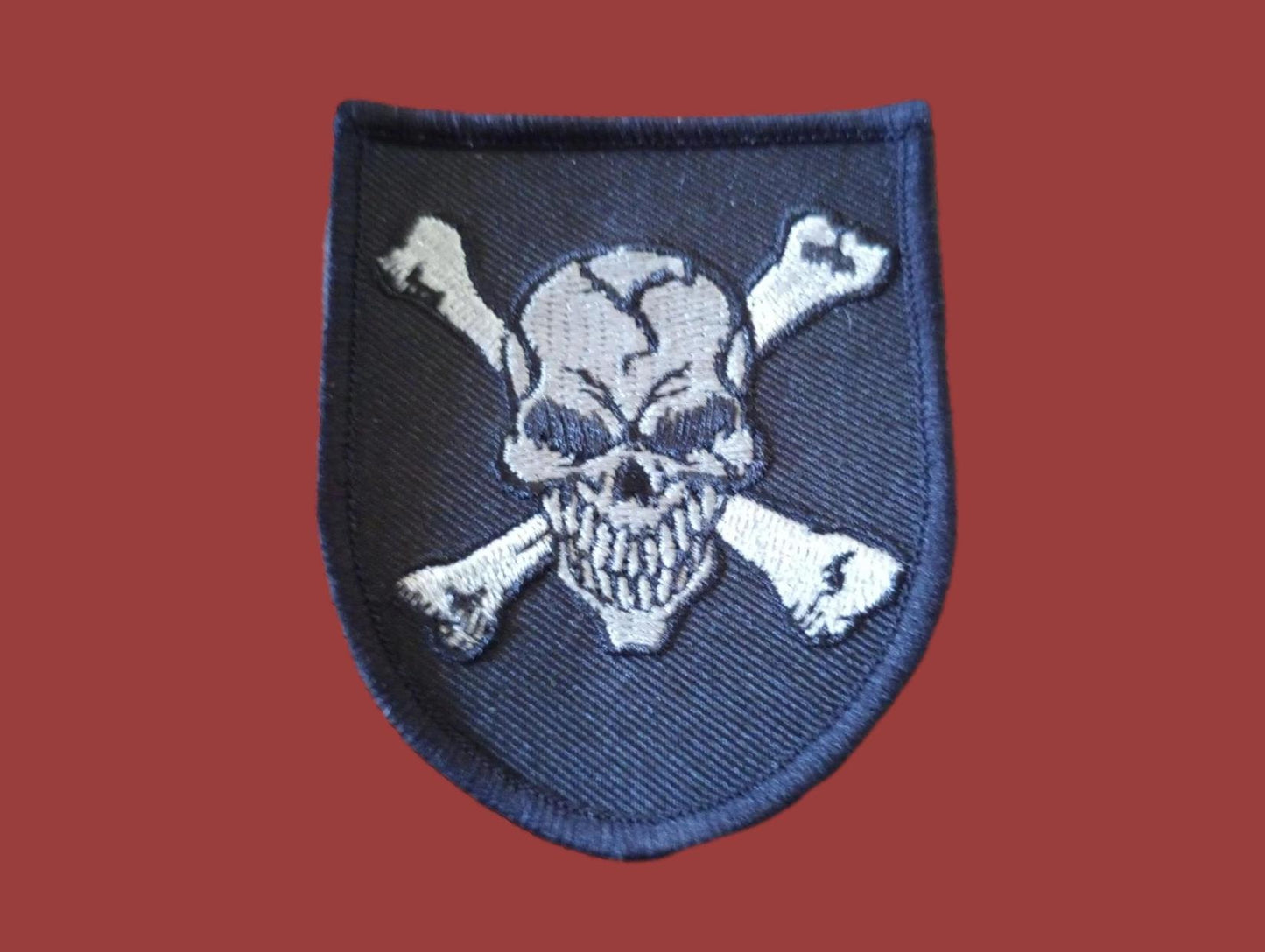 DEATH HEAD SKULL & BONES EMBROIDERED PATCH 2-1/2" X 3" FLASH