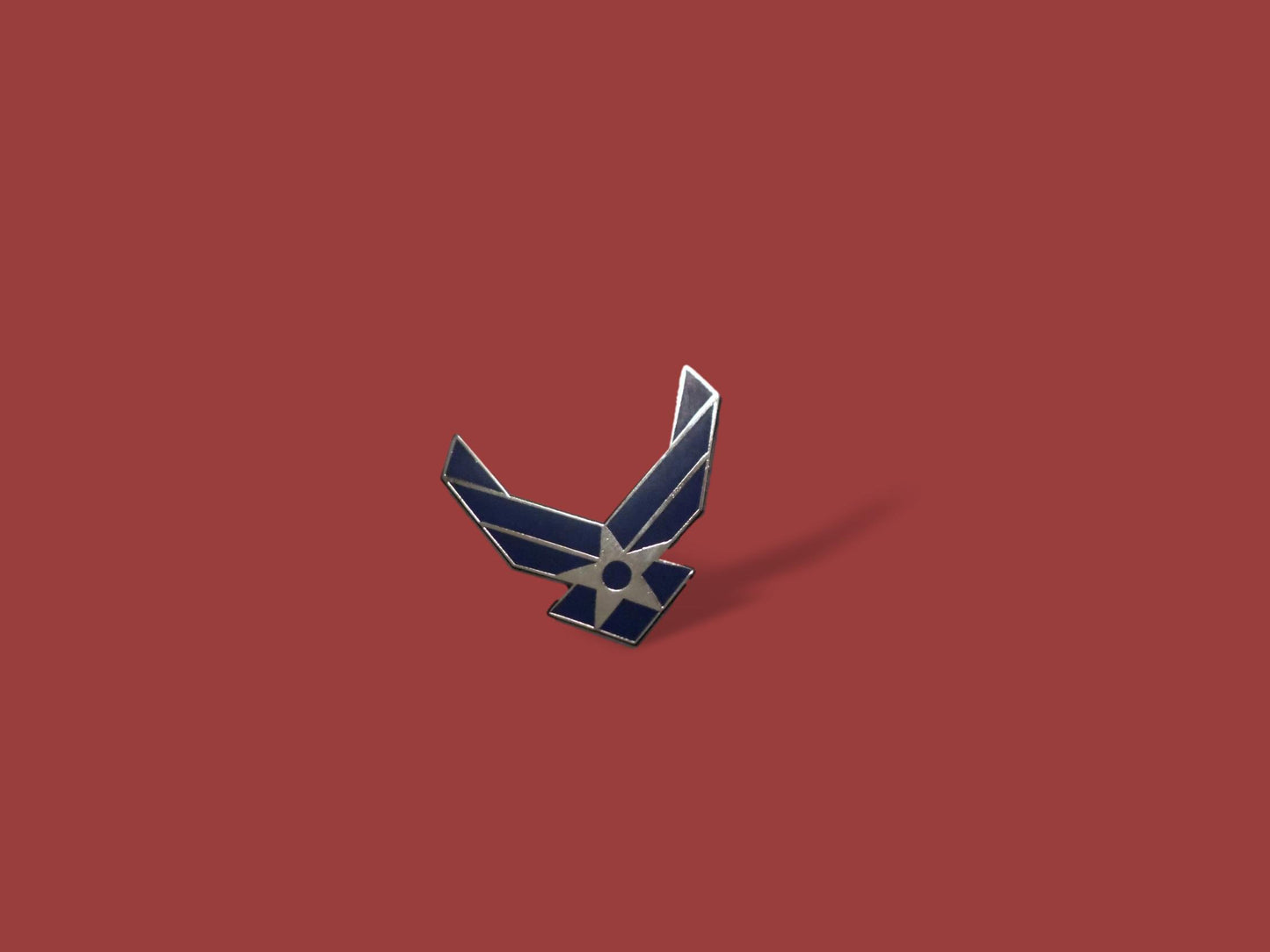 U.S MILITARY BLUE AIR FORCE HAT LAPEL PIN DOUBLE CLUTCH BACK USAF LOGO NEW