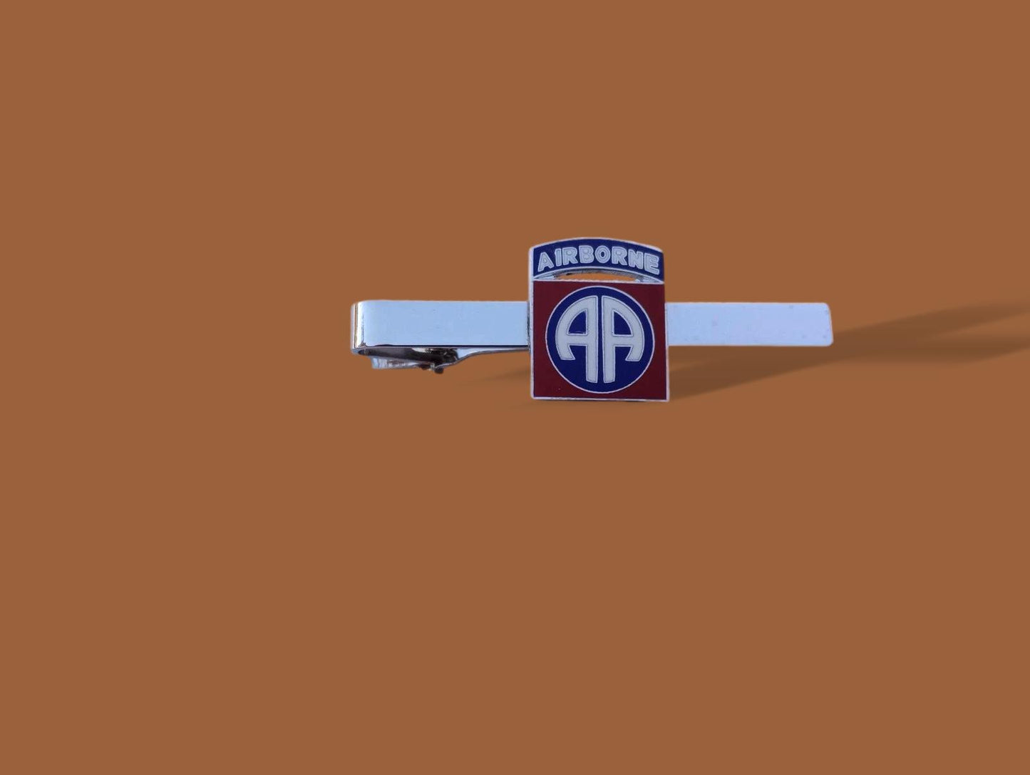 U.S MILITARY 82nd AIRBORNE DIVISION TIE BAR TIE TAC MADE IN THE U.S.A