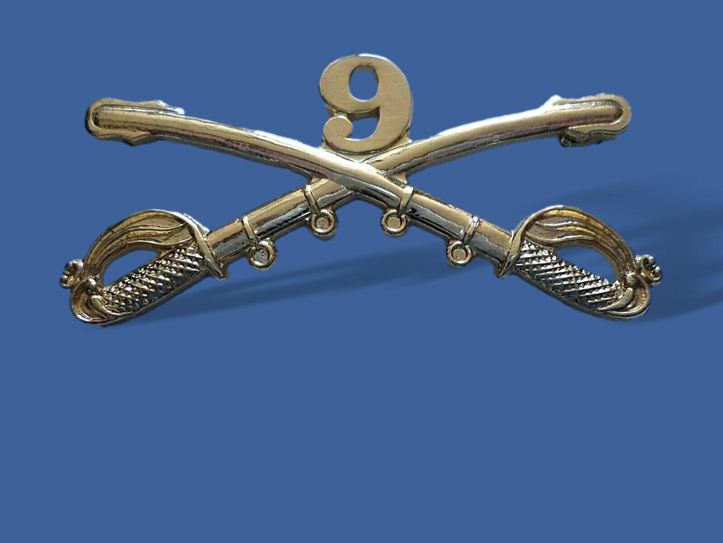 9th CAVALRY SWORDS SABERS  MILITARY HAT PIN REGIMENT BADGE BUFFALO SOLDIERS