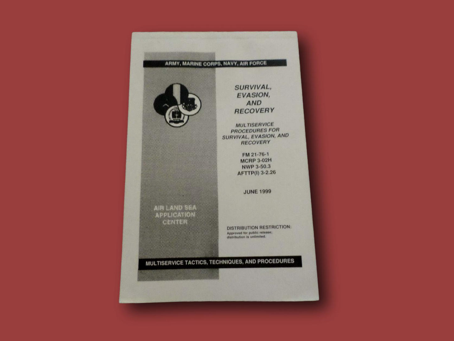 U.S ARMY SURVIVAL EVASION AND RECOVERY HANDBOOK CONCEALMENT SHELTER GUIDE BOOK