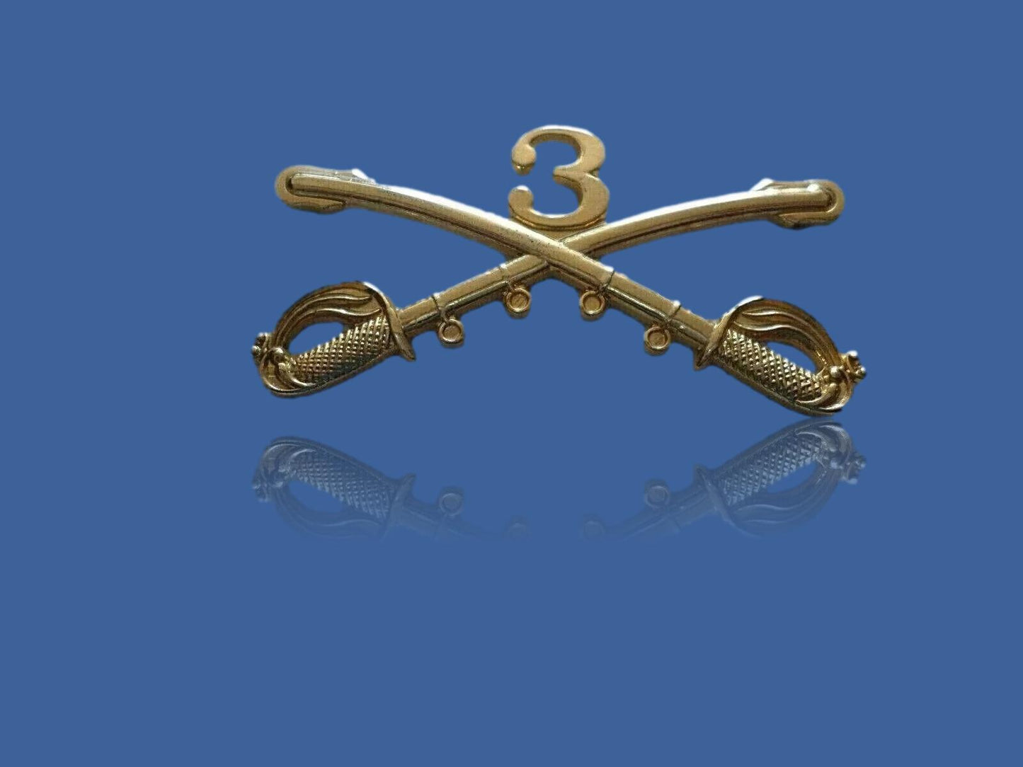 3rd CAVALRY SWORDS SABERS  MILITARY HAT PIN 3rd CAVALRY REGIMENT BADGE U.S ARMY