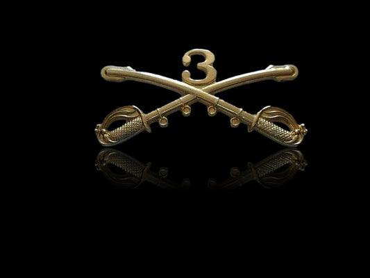 3rd CAVALRY SWORDS SABERS  MILITARY HAT PIN 3rd CAVALRY REGIMENT BADGE U.S ARMY