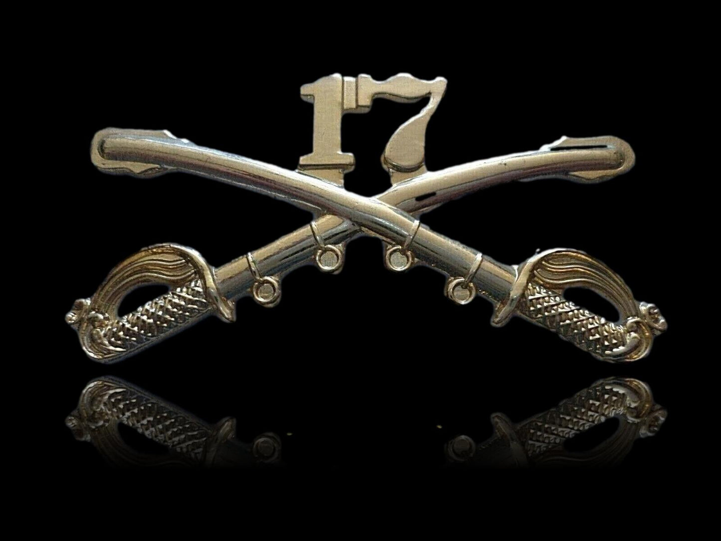 17th CAVALRY SWORDS SABERS MILITARY HAT PIN 17th CAVALRY REGIMENT BADGE U.S ARMY