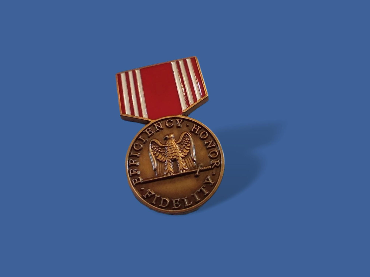 U.S MILITARY ARMY GOOD CONDUCT MEDAL HAT LAPEL PIN MINI SIZE 1 1/8"