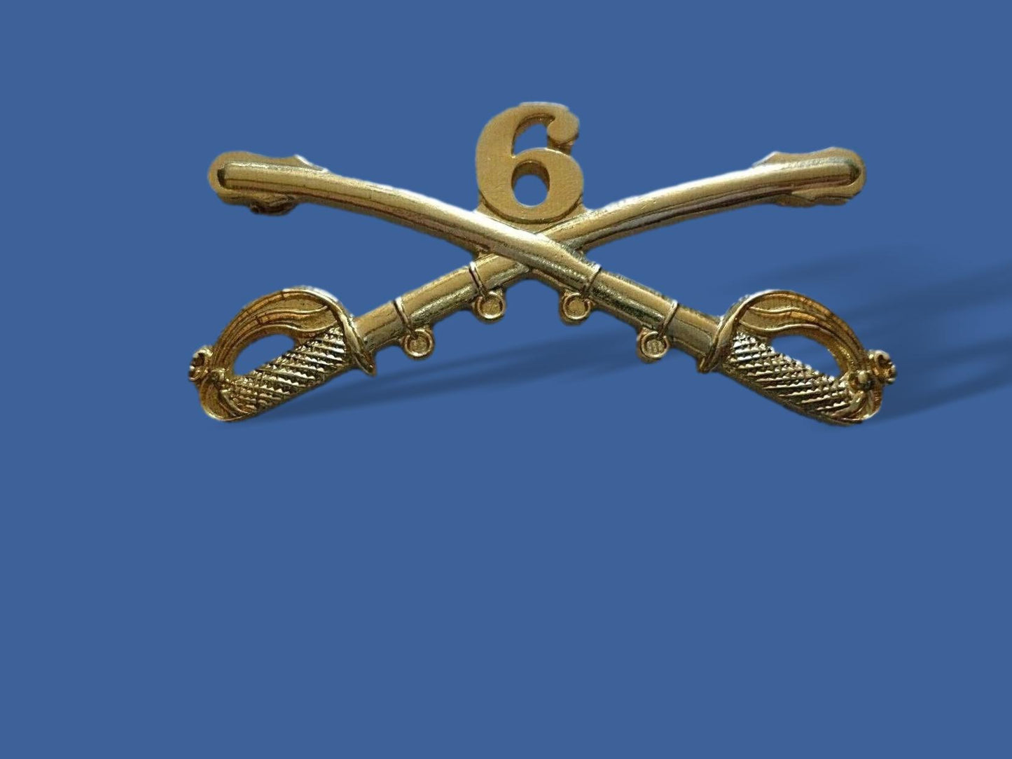 6th CAVALRY SWORDS SABERS  MILITARY HAT PIN CAVALRY REGIMENT BADGE U.S ARMY