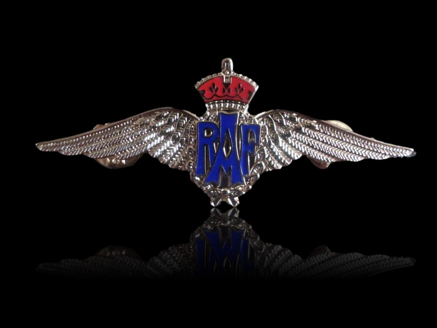 BRITISH ROYAL AIR FORCE MILITARY WINGS BADGE 3 1/4" DOUBLE POST METAL PIN
