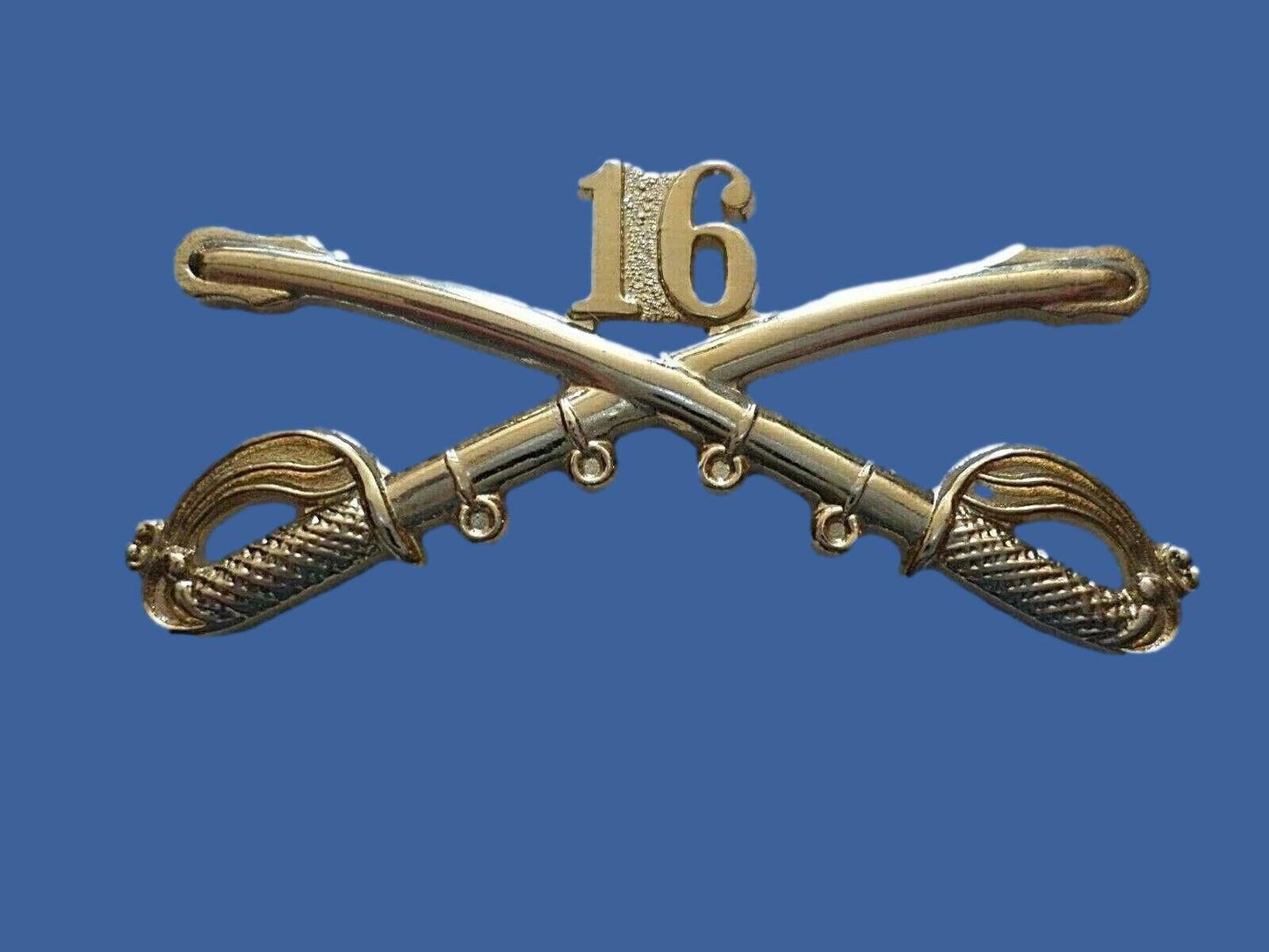 16th CAVALRY SWORDS SABERS MILITARY HAT PIN 16th CAVALRY REGIMENT BADGE U.S ARMY