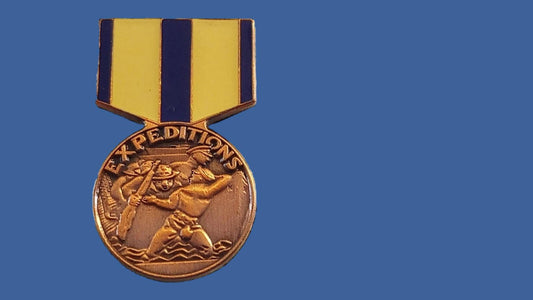 U.S MILITARY NAVY EXPEDITIONARY MEDAL HAT LAPEL PIN MINIATURE SIZE 1 1/8" NEW