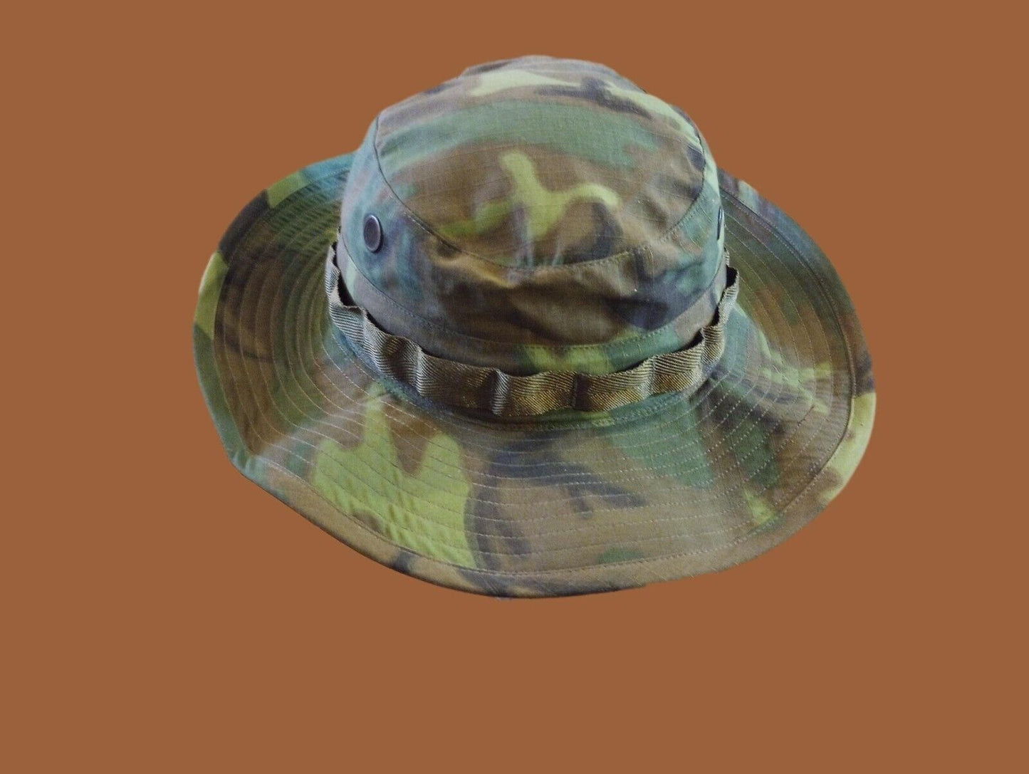 U.S MILITARY ISSUE VIETNAM JUNGLE HAT CAMOUFLAGE BOONIE HAT GENUINE 1968 SURPLUS