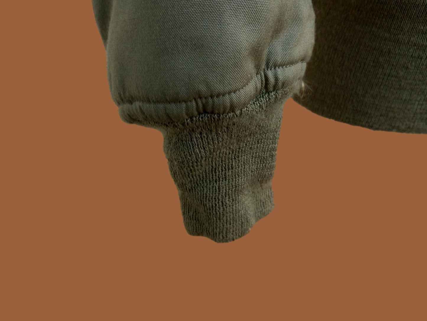 46553000