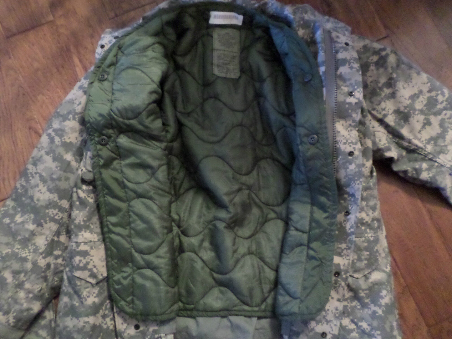 NEW U.S MILITARY ISSUE ACU M-65 FIELD JACKET WITH COLD WEATHER LINER  X-LARGE