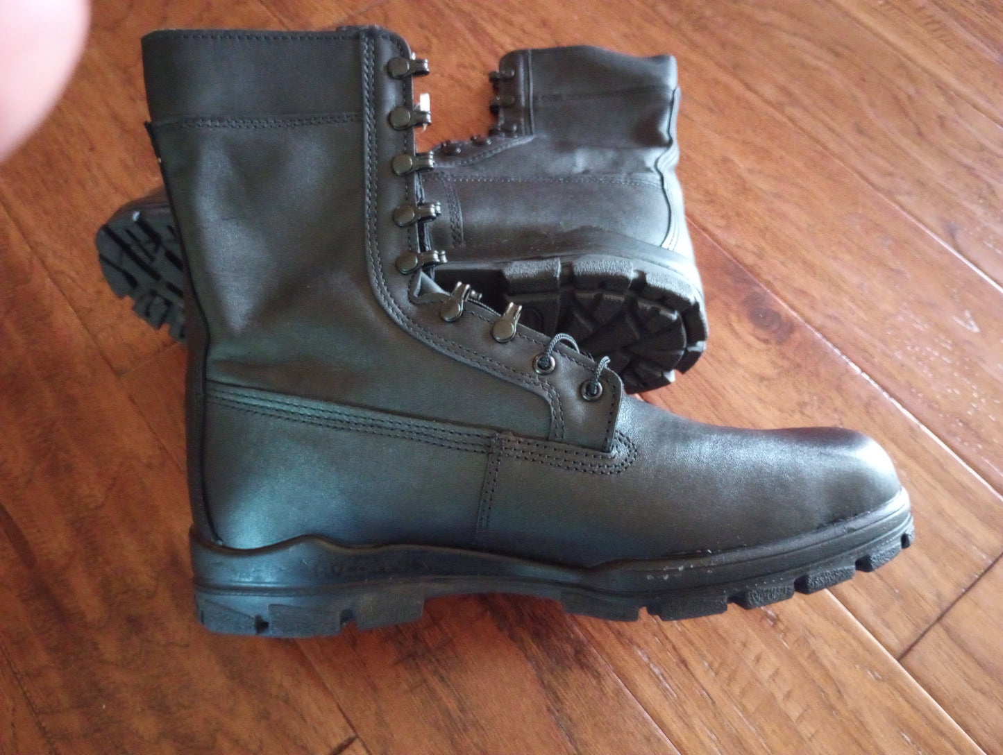 NEW U.S MILITARY STEEL TOE BLACK LEATHER COMBAT BOOTS BATES SIZE 15 MEDIUM WIDTH