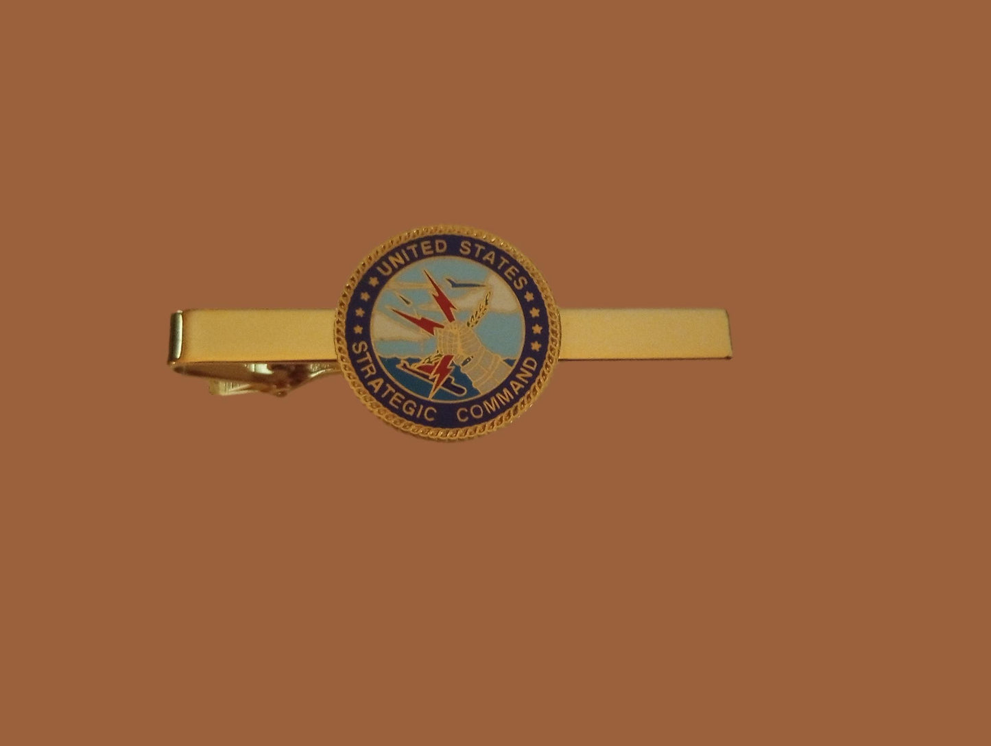 U.S MILITARY AIR FORCE STRATEGIC AIR COMMAND TIE BAR OR TIE TAC CLIP ON TYPE