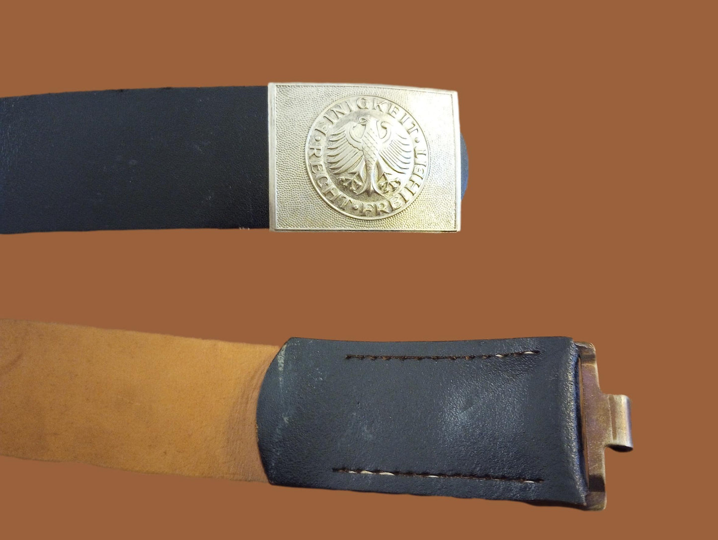 POST WAR WEST GERMAN ARMY BW LEATHER BELT + BUCKLE SIZE LARGE 110CM 42" INCHES