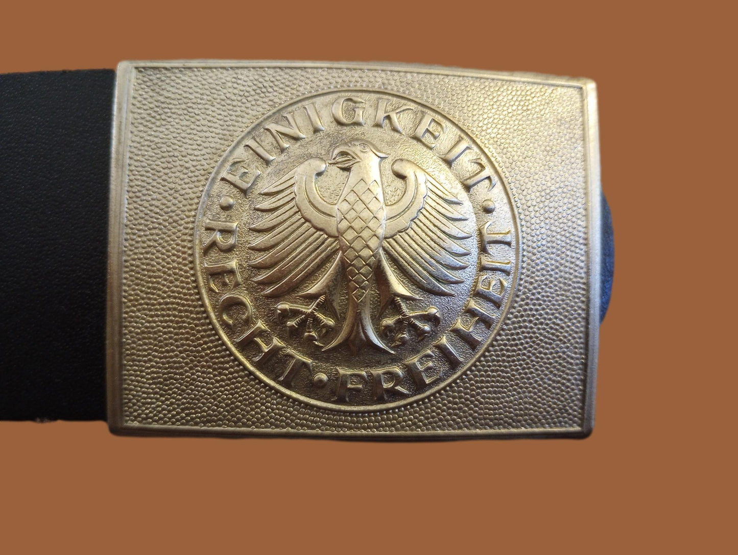 POST WAR WEST GERMAN ARMY BW LEATHER BELT + BUCKLE SIZE LARGE 110CM 42" INCHES