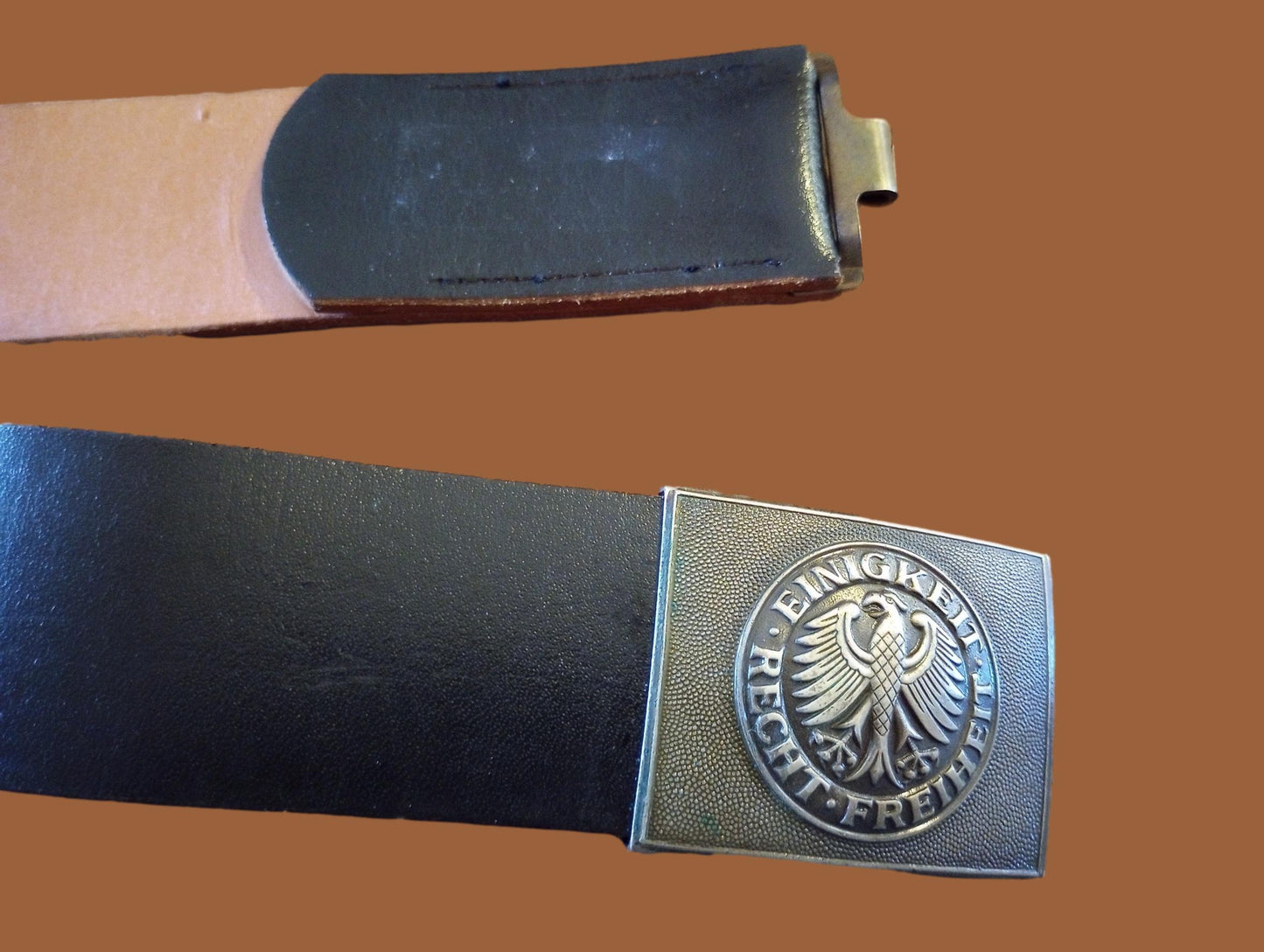 POST WAR WEST GERMAN ARMY BW LEATHER BELT + BUCKLE SIZE LARGE 110CM 42" INCHES