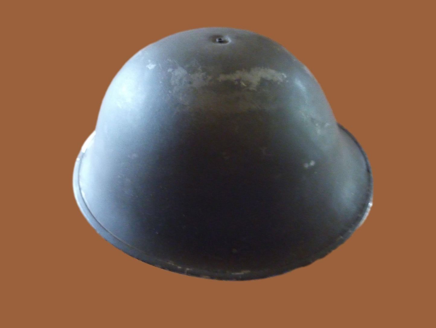 BRITISH MILITARY P-44 MK IV HELMET TURTLE BACK 1945 DATED D-DAY INVASION HELMET