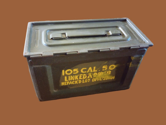 U.S MILITARY WWII 50 CAL AMMO CAN SIDE LOADER AMMUNITION CAN ARMY MARINE CORPS