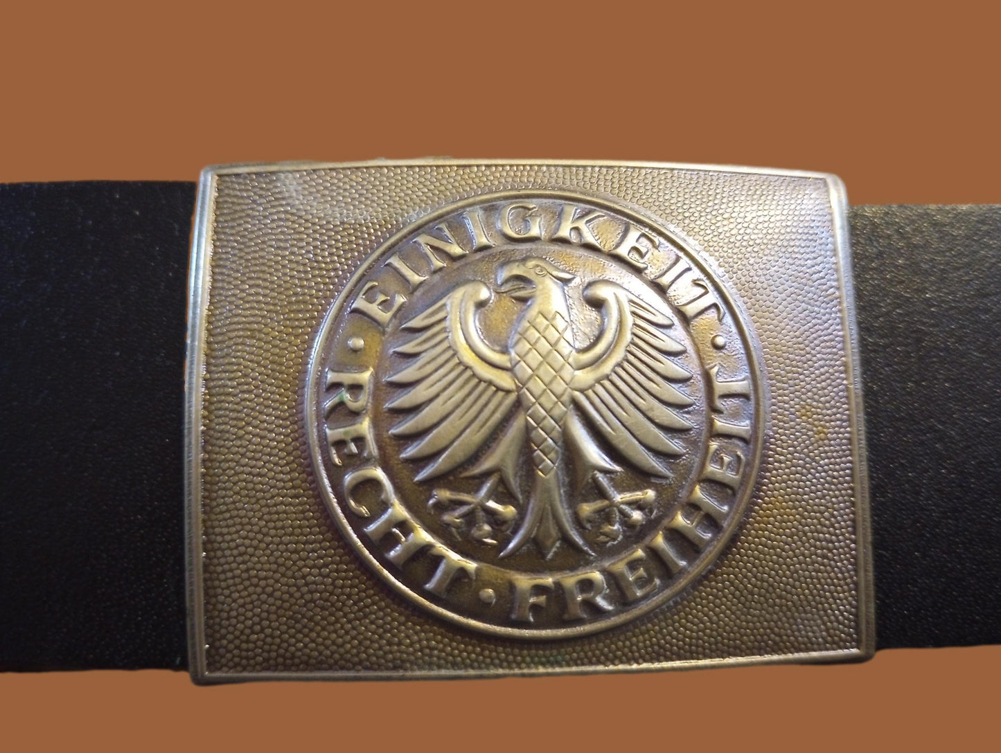 POST WAR WEST GERMAN ARMY LEATHER BELT + BUCKLE SIZE MEDIUM 100cm 36" INCHES