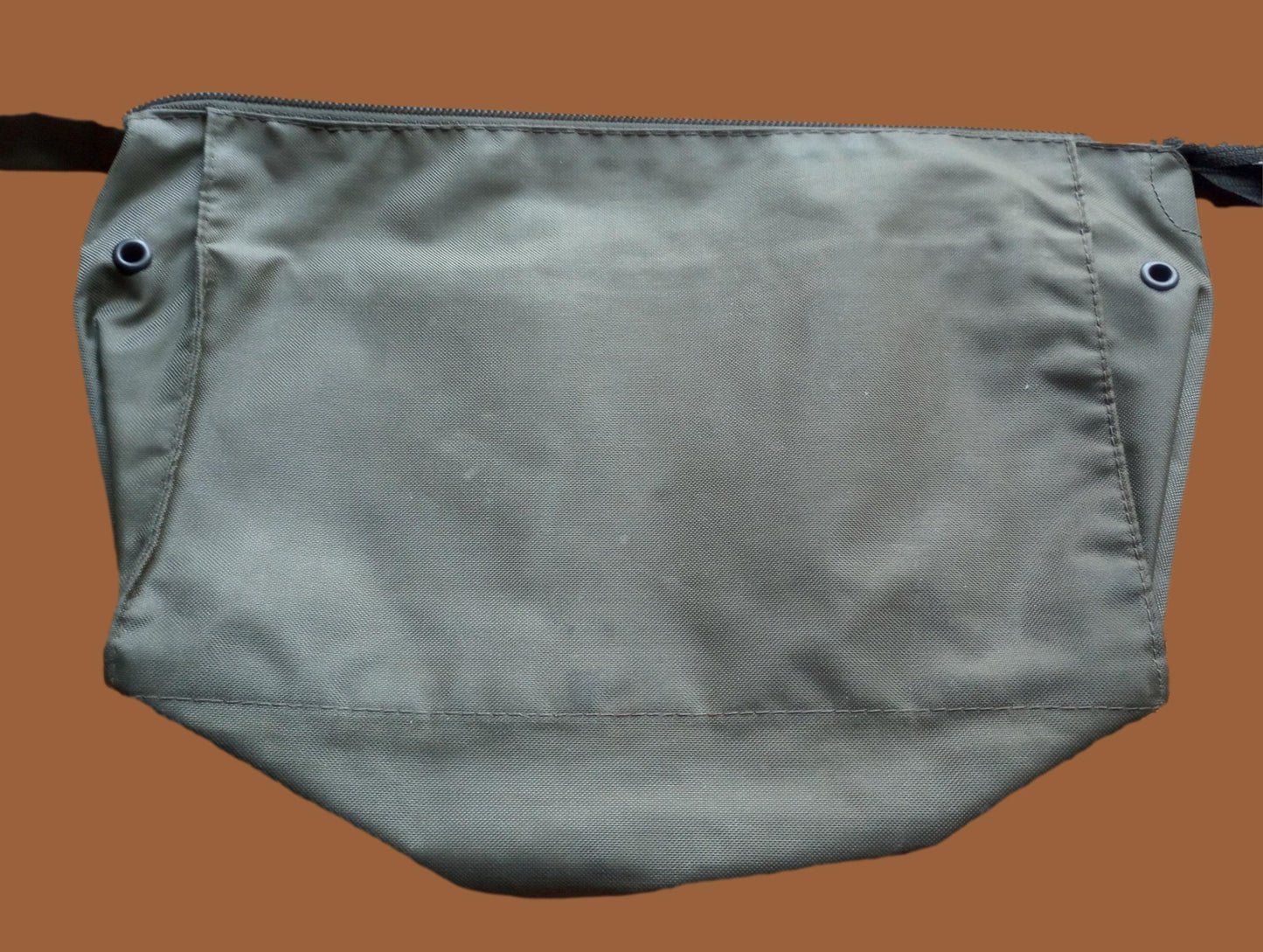 GERMAN ARMY BUNDESWEHR PERSONAL TOILETRY KIT BAG OD GREEN NYLON SURPLUS