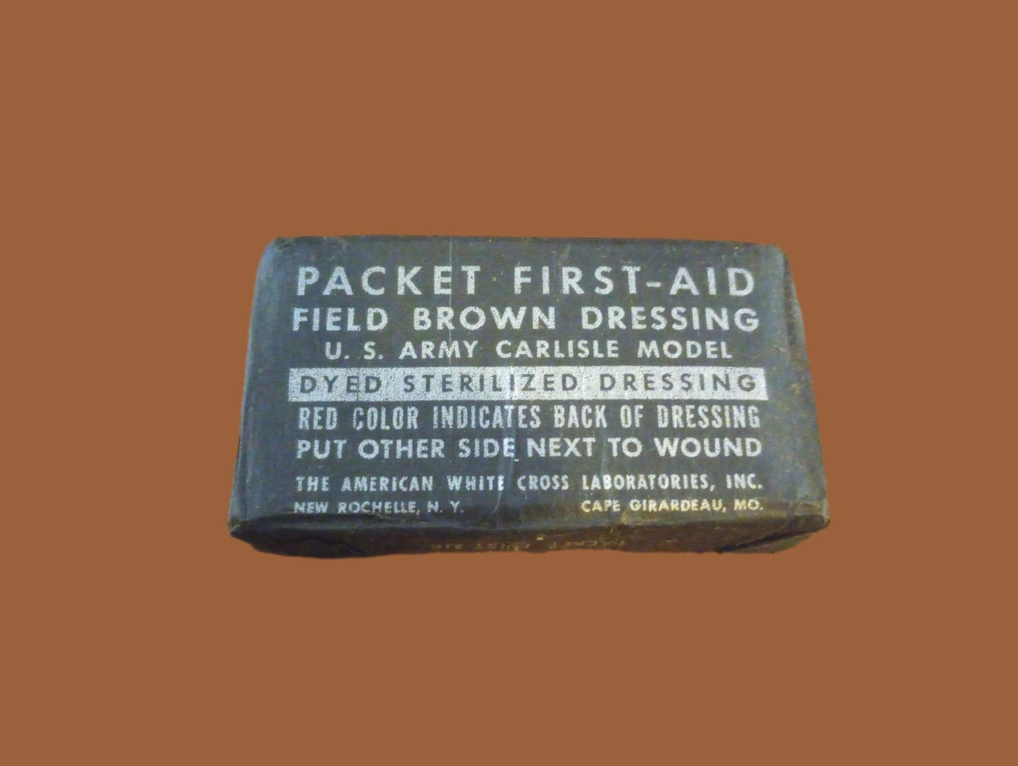 U.S MILITARY VIETNAM WAR ISSUE JUNGLE FIRST AID KIT POUCH AND BANDAGE