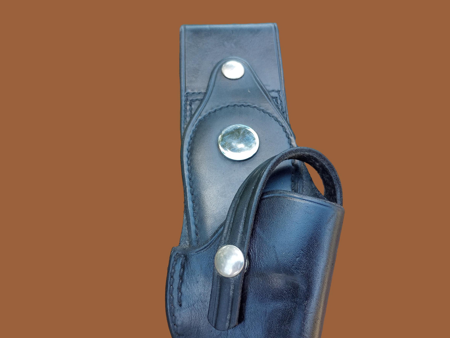 Don Hume Maker leather holster for revolvers drop swivel design