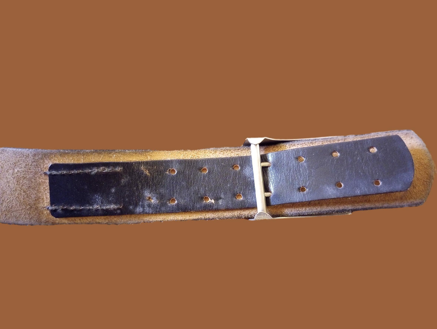 EAST GERMAN ARMY LEATHER BELT & BUCKLE VINTAGE COLD WAR GERMAN MILITARY SURPLUS