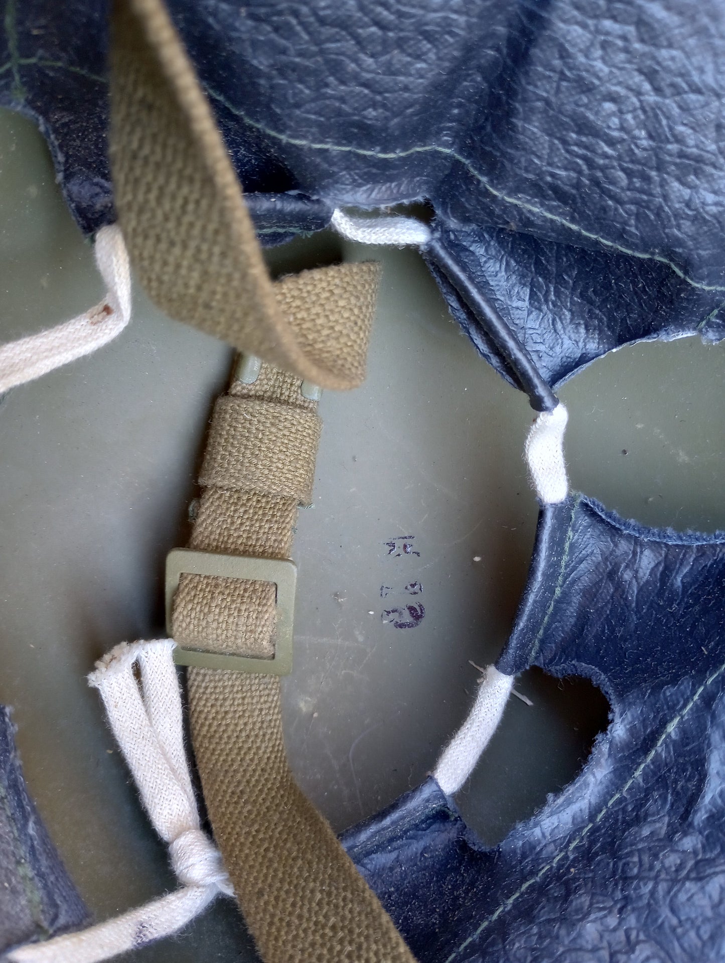 POST WWII RUSSIAN SSH-40 HELMET WITH LINER AND CHIN STRAP 1957