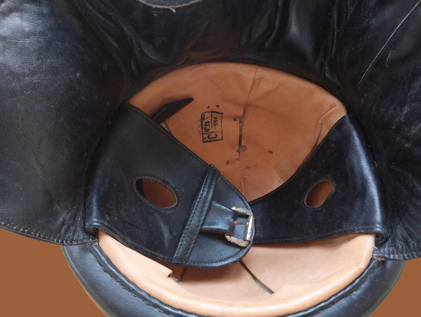 WWII OR POST WAR M-35 ITALIAN MILITARY LEATHER TANKERS HELMET ORIGINAL 1964